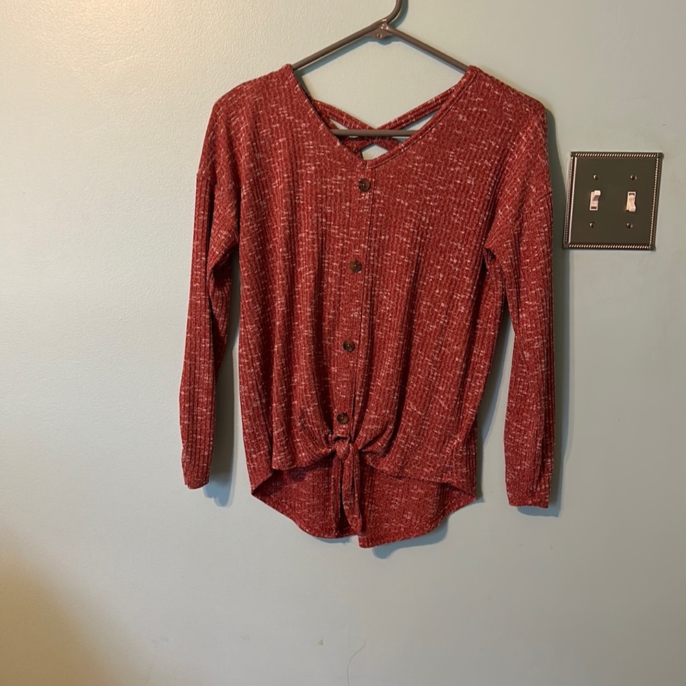 Bobbi Brooks | Red Top
